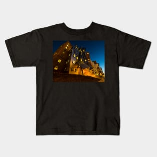 Cambridge MA Kendall Square The MIT Stata Center at Night Kids T-Shirt